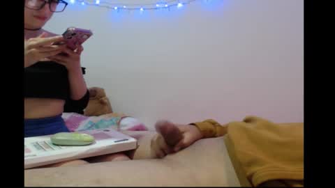 Snapshot of michell_bunny13 chatting on February 25, 3:49 am Michell online show from February 25, 3:49 am