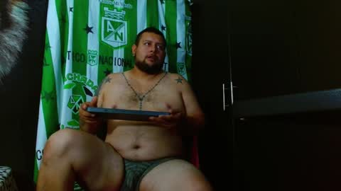 Snapshot of michell_myers chatting on January 18, 6:32 pm michell_myers online show from January 18, 6:32 pm