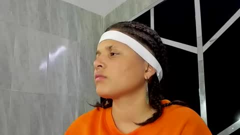 Snapshot of michell_rs chatting on February 7, 4:16 am michell_rs online show from February 7, 4:16 am