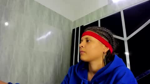 Snapshot of michell_rs chatting on February 17, 10:18 am michell_rs online show from February 17, 10:18 am