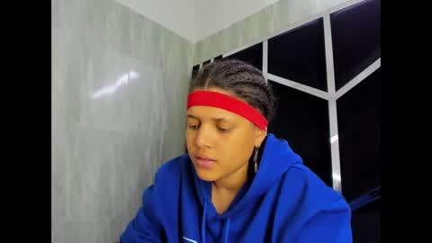 Snapshot of michell_rs chatting on February 18, 10:27 am michell_rs online show from February 18, 10:27 am