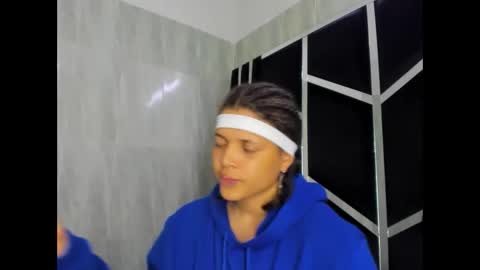 Snapshot of michell_rs chatting on March 2, 3:45 am michell_rs online show from March 2, 3:45 am