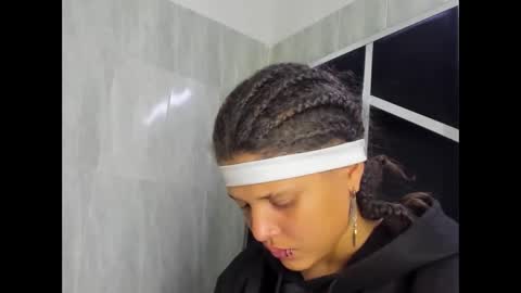 Snapshot of michell_rs chatting on March 7, 6:46 am michell_rs online show from March 7, 6:46 am