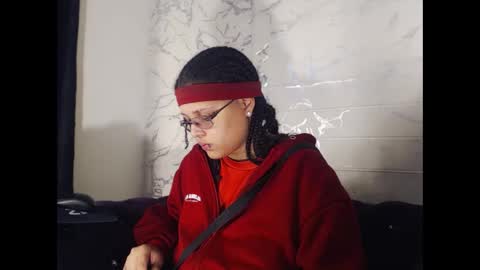 Snapshot of michell_rs chatting on September 15, 4:01 am michell_rs online show from September 15, 4:01 am