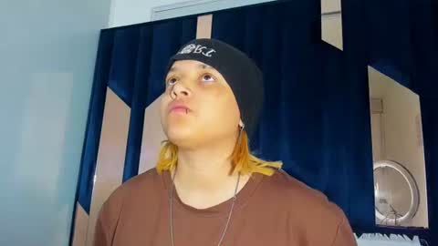 Snapshot of michell_rs chatting on November 2, 6:38 am michell_rs online show from November 2, 6:38 am