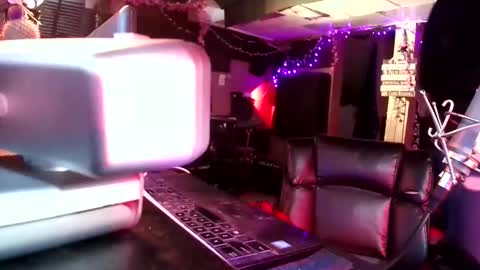 michelle_flowers online show from October 22, 4:02 am