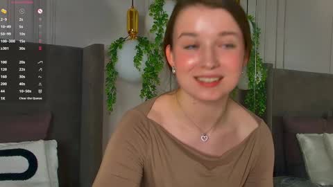 Snapshot of michellehaynes chatting on March 1, 5:49 pm michelle online show from March 1, 5:49 pm