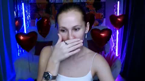 Snapshot of michelleortis chatting on February 20, 1:30 pm MichelleOrtis online show from February 20, 1:30 pm