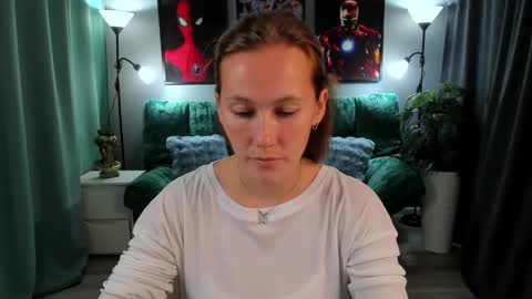 Snapshot of michelleortis chatting on November 25, 12:05 pm MichelleOrtis online show from November 25, 12:05 pm