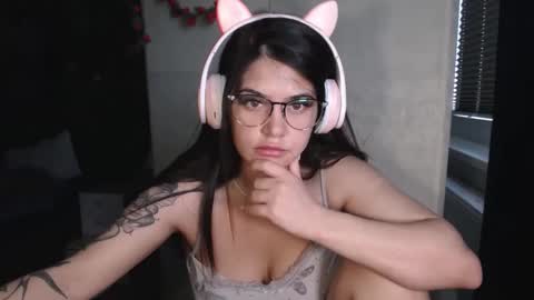 michellerossee online show from September 22, 9:22 am