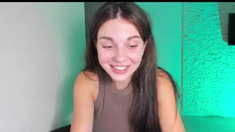 Snapshot of michelliibeautiful chatting on September 23, 6:22 pm Michellee online show from September 23, 6:22 pm