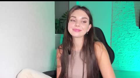 Snapshot of michelliibeautiful chatting on October 8, 4:48 pm Michellee online show from October 8, 4:48 pm