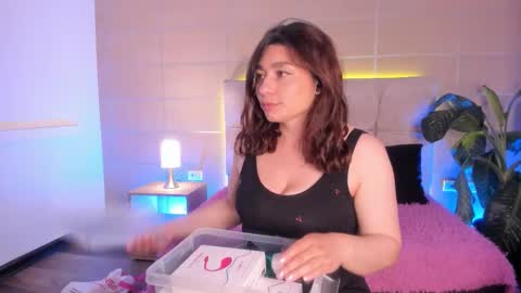 Snapshot of michonne_09 chatting on November 15, 9:21 pm michonne_09 online show from November 15, 9:21 pm