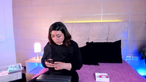 Snapshot of michonne_09 chatting on April 26, 2:09 am michonne_09 online show from April 26, 2:09 am