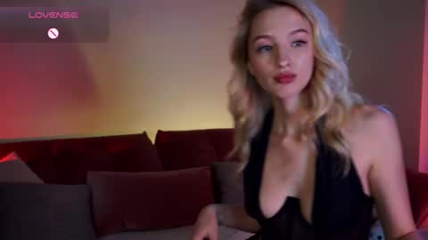 mickeydior online show from October 7, 12:02 pm