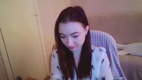 Snapshot of mickywood chatting on October 6, 7:50 am Micky online show from October 6, 7:50 am