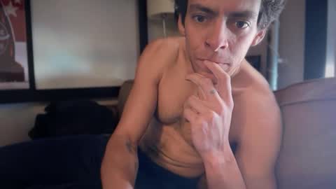 micomoney online show from February 15, 9:00 pm