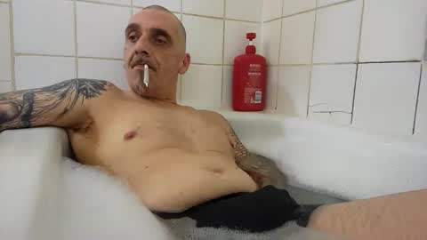 middle123456783939 online show from September 25, 2:15 am