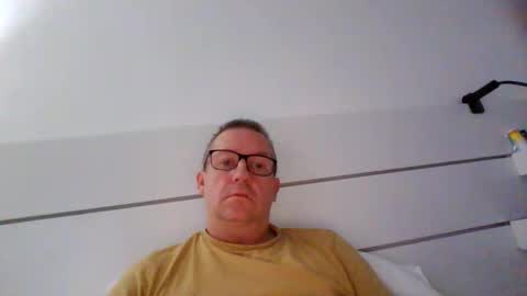 Snapshot of middleton2021 chatting on October 13, 6:02 am middleton2021 online show from October 13, 6:02 am