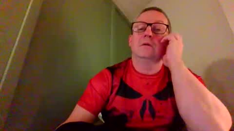 Snapshot of middleton2021 chatting on November 17, 5:52 pm middleton2021 online show from November 17, 5:52 pm