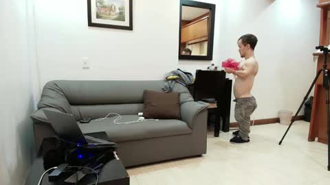 Aaron online show from May 5, 11:02 pm