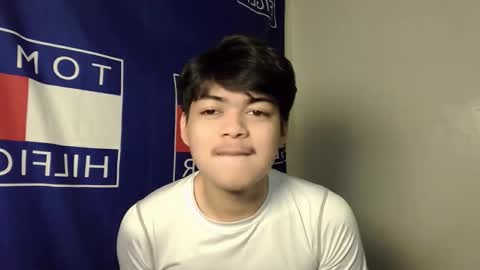 Snapshot of midnightasianboytoy chatting on December 15, 2:43 pm JayPe online show from December 15, 2:43 pm