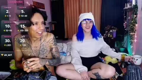 Pola  INDEPENDENT MODEL online show from April 21, 2:51 am