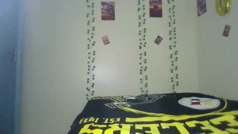 Naught Kelly online show from April 4, 11:51 am