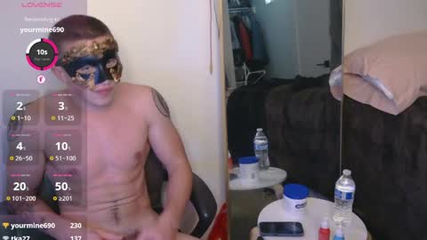 midnightmasc online show from May 5, 12:18 am