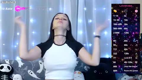 Snapshot of midnightpixie chatting on November 11, 8:09 pm Jenna Talia online show from November 11, 8:09 pm