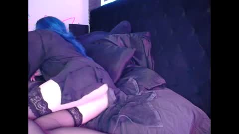 Snapshot of midnightrose11 chatting on March 7, 6:57 am Midnightrose online show from March 7, 6:57 am