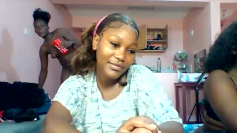 midnightt_tease online show from February 2, 7:18 am