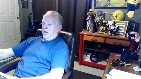 Snapshot of midwestdad09 chatting on May 18, 7:14 am midwestdad09 online show from May 18, 7:14 am