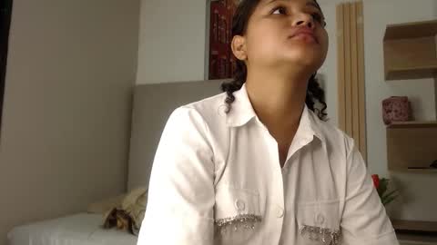 miel online show from February 11, 12:10 pm