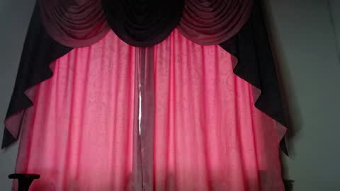 Snapshot of mielsquirt chatting on February 6, 12:26 pm mielsquirt online show from February 6, 12:26 pm