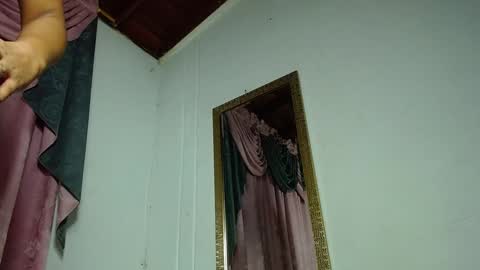 Snapshot of mielsquirt chatting on February 8, 8:42 am mielsquirt online show from February 8, 8:42 am