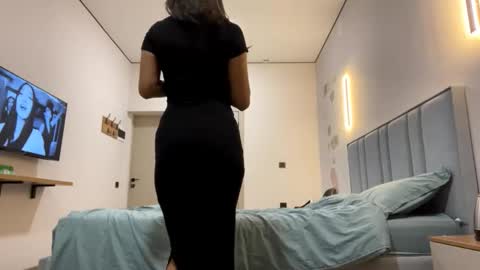 Snapshot of mieshasegura chatting on November 24, 3:23 pm Mia online show from November 24, 3:23 pm