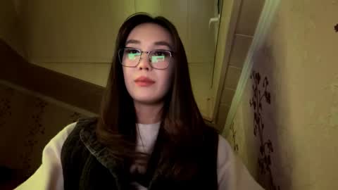 Snapshot of migdaliafenlon chatting on November 21, 5:00 pm Nova online show from November 21, 5:00 pm