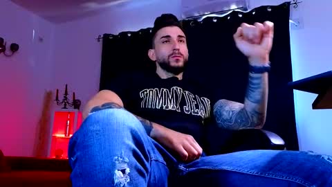 Snapshot of mightyaaron chatting on September 24, 6:28 am MightyAaron online show from September 24, 6:28 am