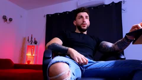 MightyAaron online show from November 15, 5:16 am