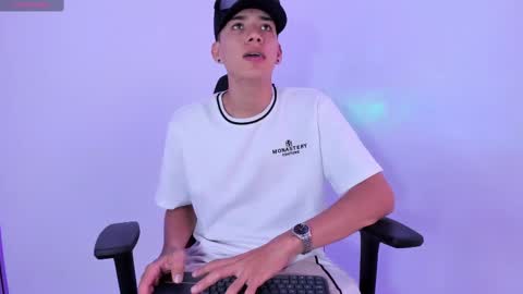 miguel_cagee online show from October 24, 10:39 pm