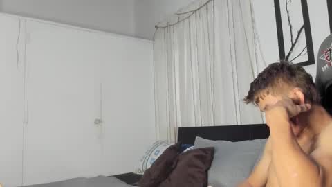 Snapshot of miguel_hz chatting on February 22, 9:59 pm Miguel Hernandez online show from February 22, 9:59 pm