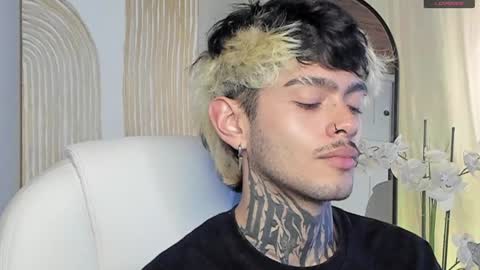 MIHAIL LEROY finally independent model online show from December 13, 10:13 pm