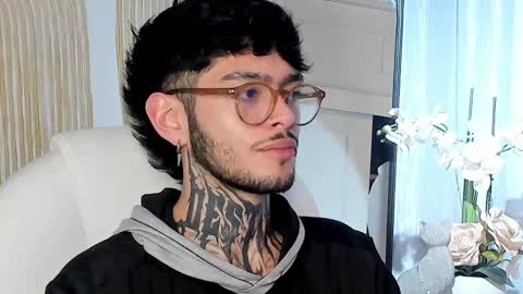 MIHAIL LEROY finally independent model online show from February 21, 10:07 am