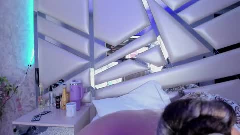 MIA 3 online show from February 1, 10:15 am