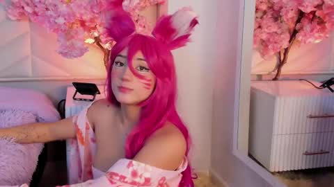   online show from October 3, 12:13 pm