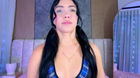 miia scoott  online show from April 20, 11:57 am