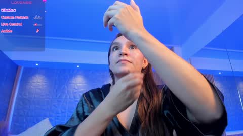 Miia 3 online show from February 1, 5:47 pm