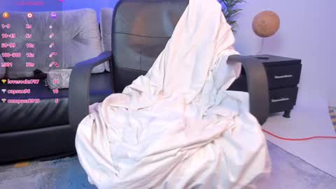 Miia 3 online show from February 15, 3:39 pm