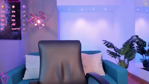 Miia 3 online show from November 24, 11:43 am